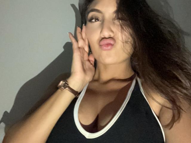 DianaFernandezz - Live porn &amp; sex cam - 21662437