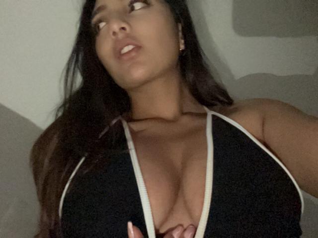 DianaFernandezz - Live sex cam - 21662465