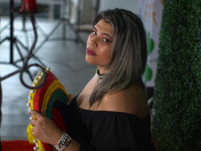 AlmaWhite - Live sex cam - 21662973