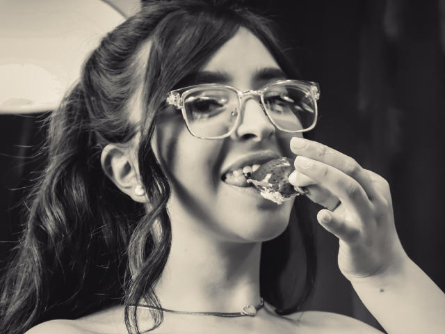 EvaMcAllister - Live porn &amp; sex cam - 21670705