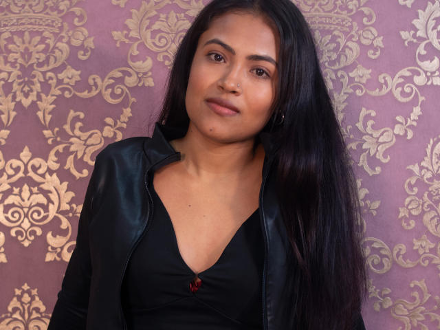 DaranaBud - сексуальная веб-камера в реальном времени - 21675209