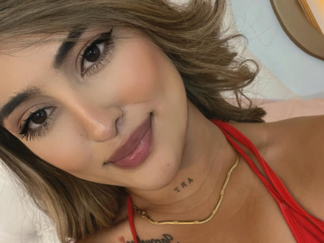 MaeCollins - Live sex cam - 21680225