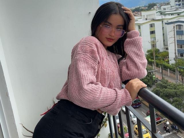 MiiaPalmer - сексуальная веб-камера в реальном времени - 21681269