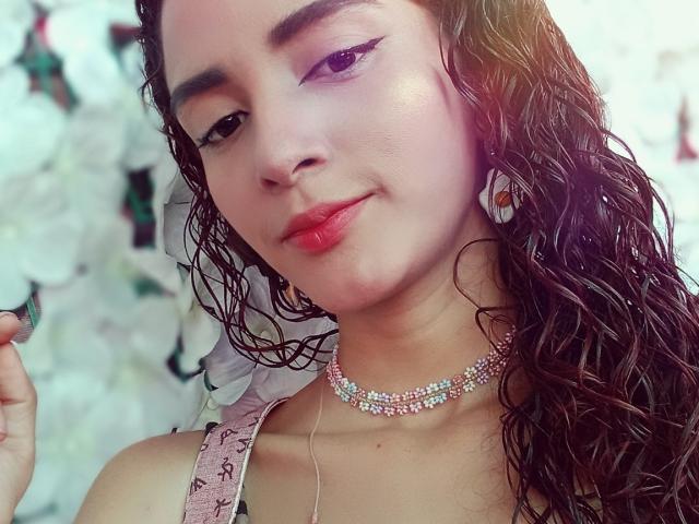 HannahFerrer - Porno na żywo i seks kamera - 21684105