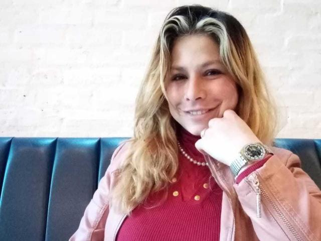 MagentaApern - Porno na żywo i seks kamera - 21688225