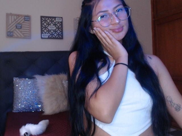 MiiaSwans - Live porn &amp; sex cam - 21688961