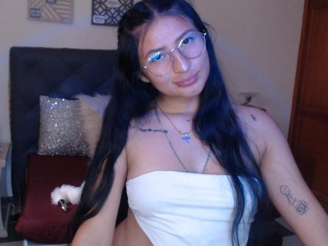 MiiaSwans - Live porn &amp; sex cam - 21688985