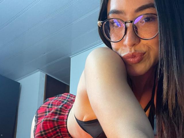 AbbyFlow - Live porn &amp; sex cam - 21689137