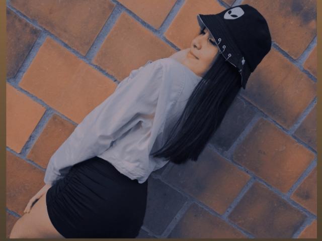 AlysonMoss - Live porn &amp; sex cam - 21693033