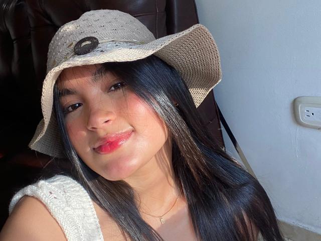 MiiaPalmer - Live porn &amp; sex cam - 21693733