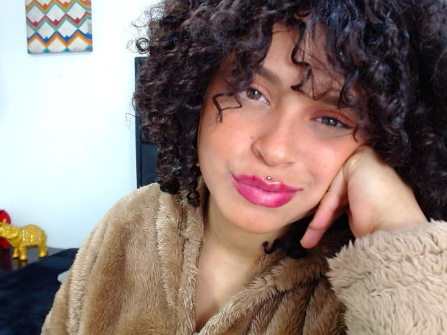 TaylorDwan - сексуальная веб-камера в реальном времени - 21694085