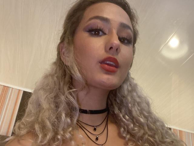 FloraSaenz - Élő pornó és szexkamera - 21694841