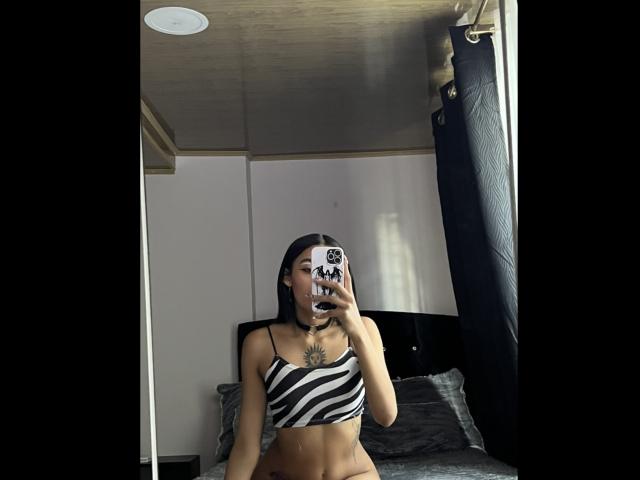 SalomeMille - Live sexe cam - 21698437