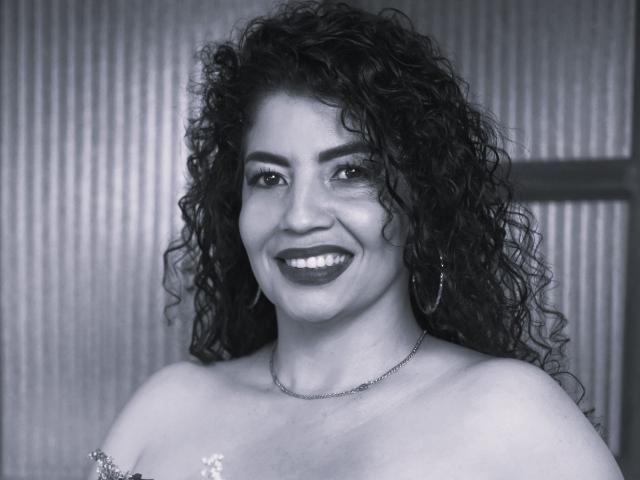 AdeleSmith - Live sexe cam - 21701193