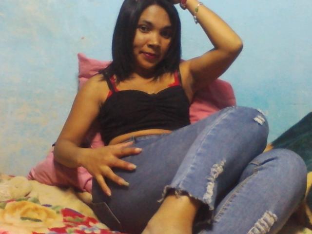 Aurea - Live porn &amp; sex cam - 21703625