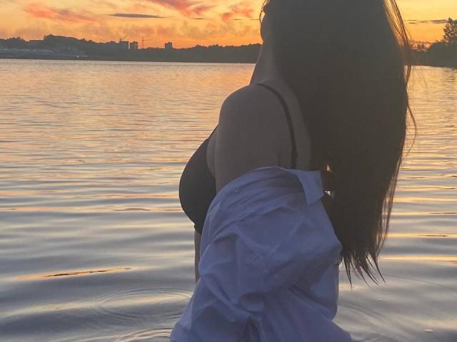 UniverseRonald - Live sex cam - 21703701