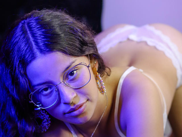 EmilyDarks - сексуальная веб-камера в реальном времени - 21704677