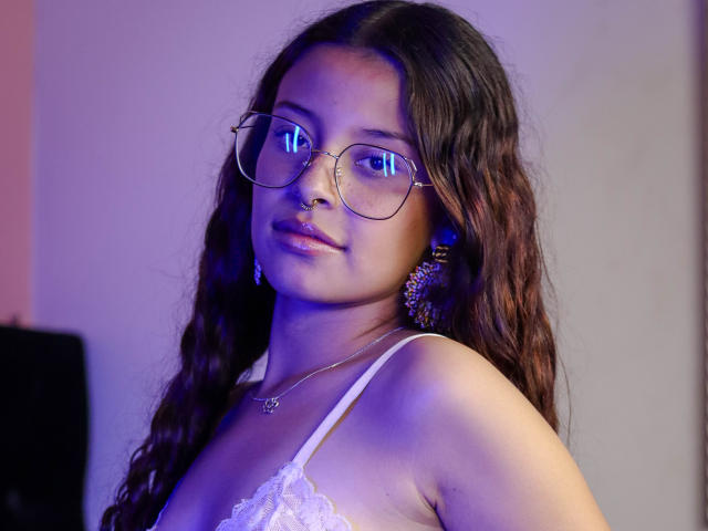 EmilyDarks - сексуальная веб-камера в реальном времени - 21704689