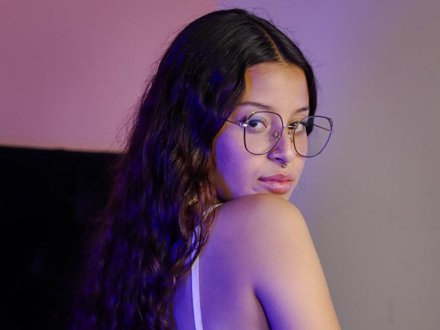 EmilyDarks - Camera khiêu dâm &amp; quyến rũ trực tiếp - 21704697