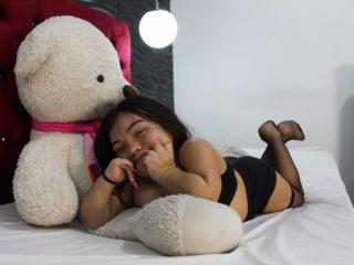 MichelleBrooks - Live porn &amp; sex cam - 21706381