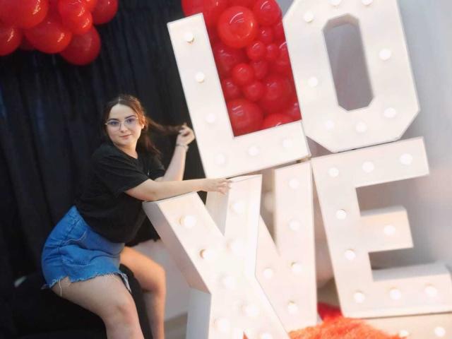 LorettaSant - Live sexe cam - 21717069