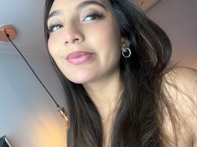 DianaFernandezz - Live porn &amp; sex cam - 21723609