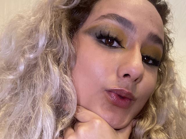 FloraSaenz - 라이브 포르노 &amp; 섹스 캠 - 21734193