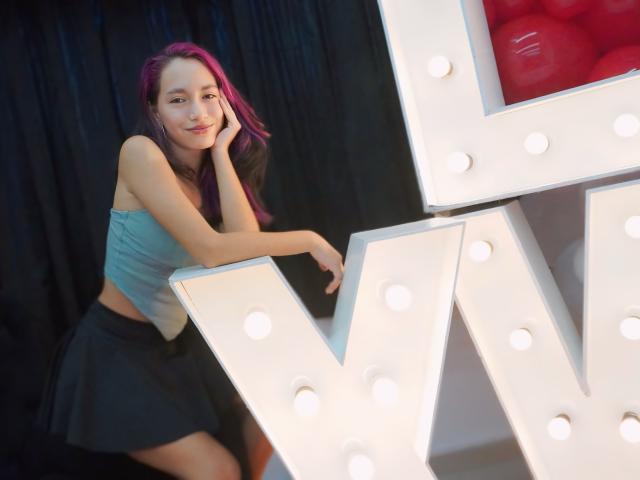 LilyThea - Porno na żywo i seks kamera - 21736365