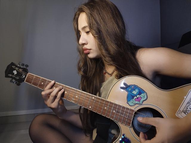 LillyJones - Live porn &amp; sex cam - 21737913