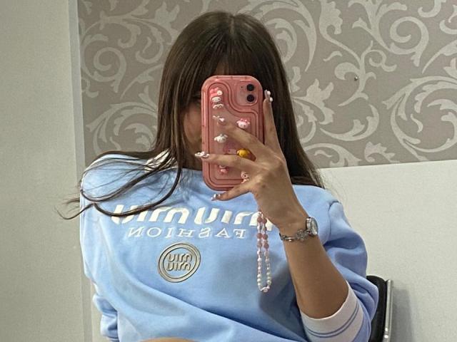 MelodySwet - Live porn &amp; sex cam - 21738325