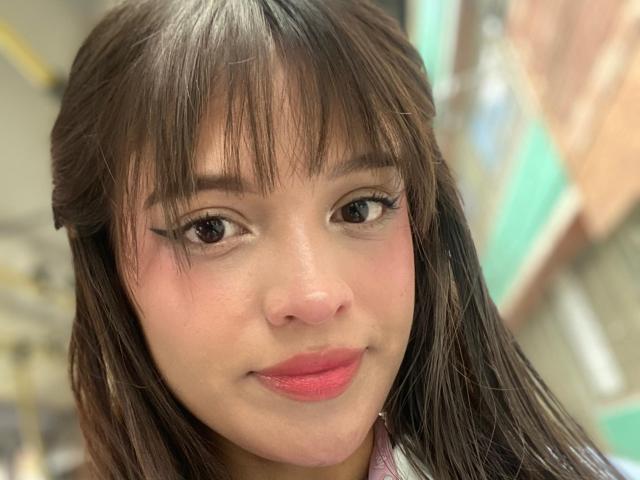 MelodySwet - Live porn &amp; sex cam - 21738349