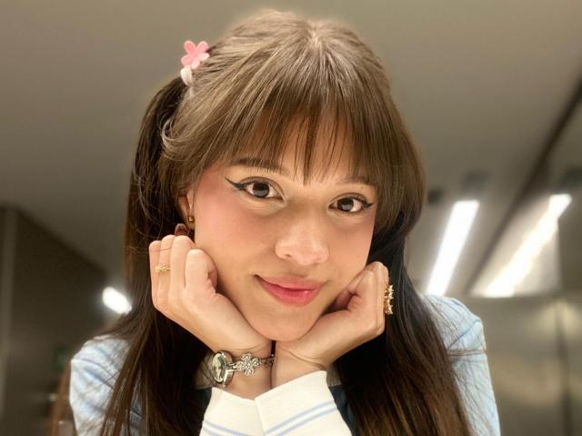 MelodySwet - Live porn &amp; sex cam - 21738369