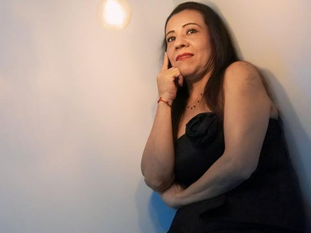 EviaJones - Live porn &amp; sex cam - 21739297