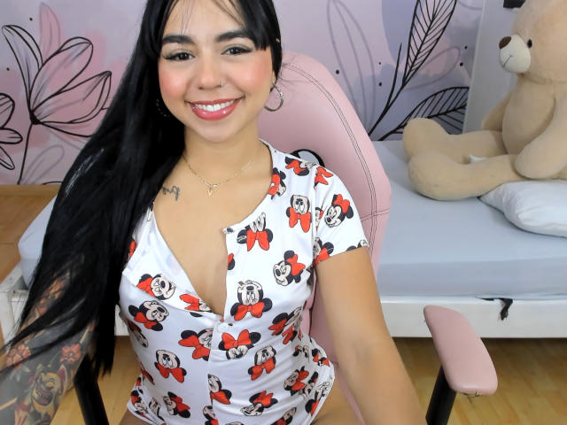 ThaliaCasstro - Porno na żywo i seks kamera - 21739925