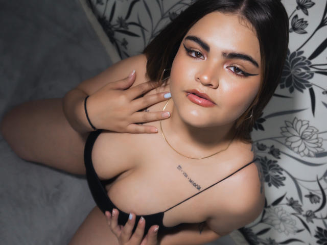 EymyCutte - Live porn &amp; sex cam - 21740421