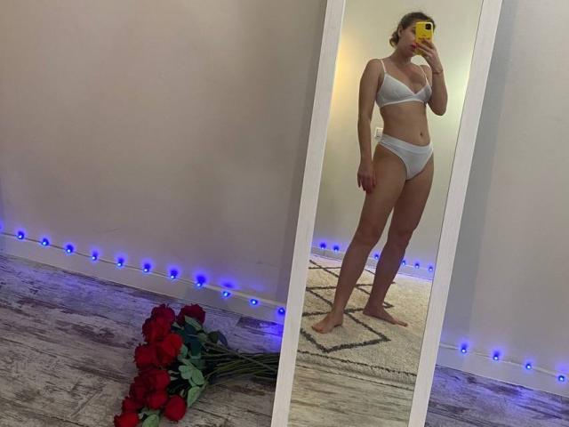 AlicePrings - Live porn &amp; sex cam - 21742081