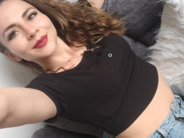 EmelySofia - Live porn &amp; sex cam - 21745405