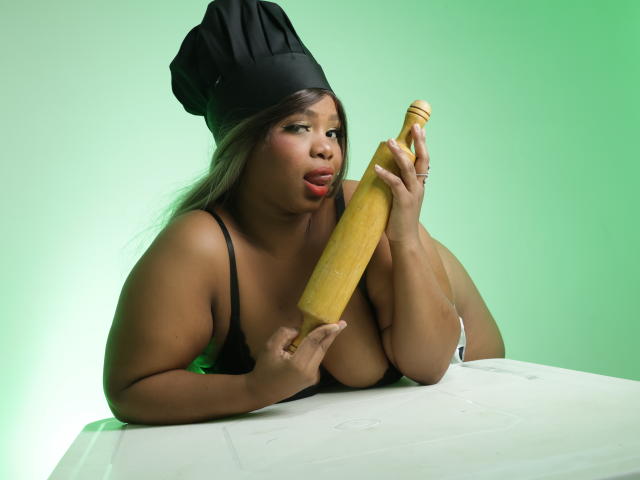 AishaReed - Live sex cam - 21747221