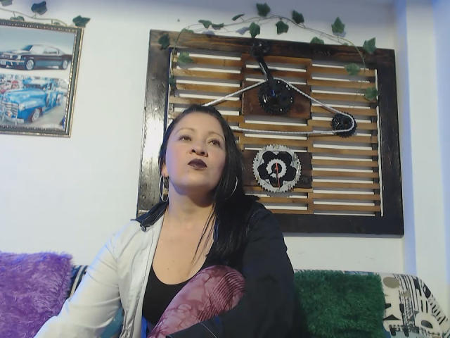 CharloteEzra - Live porn &amp; sex cam - 21747933