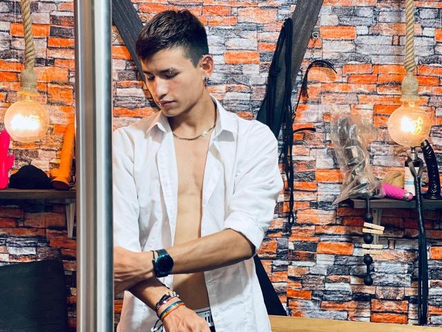 JoshuaScottX - Live porn &amp; sex cam - 21752801