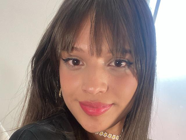 MelodySwet - Live porn &amp; sex cam - 21753549