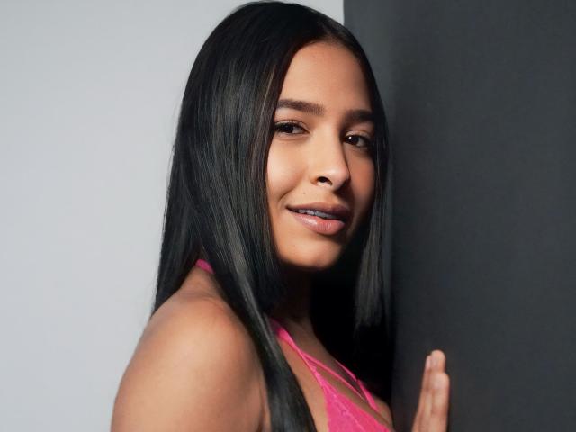 GeraldineArias - Live porn &amp; sex cam - 21754833