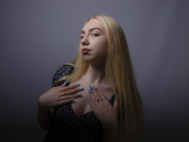 BeatriceFly - Live porn &amp; sex cam - 21757449