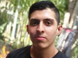 SpartakusHot - Live porn &amp; sex cam - 21761177