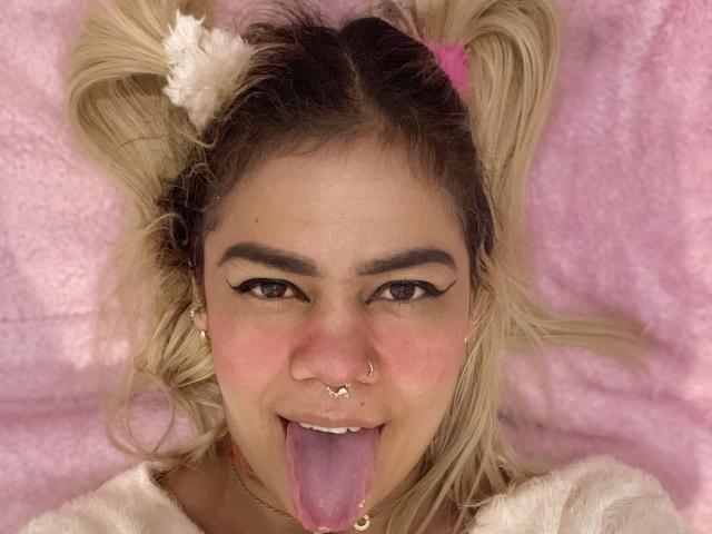 TarahDustin - Élő pornó és szexkamera - 21761657