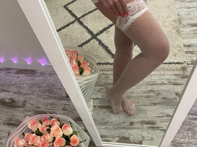 AlicePrings - Élő pornó és szexkamera - 21762277