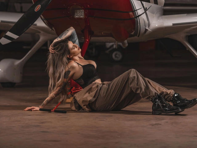 SweetParis-hot - Live porn &amp; sex cam - 21764505