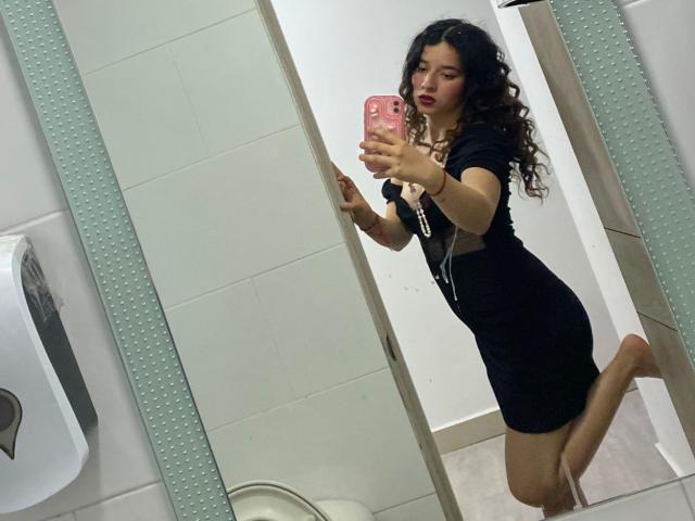 VenusCream - Live porn &amp; sex cam - 21769053