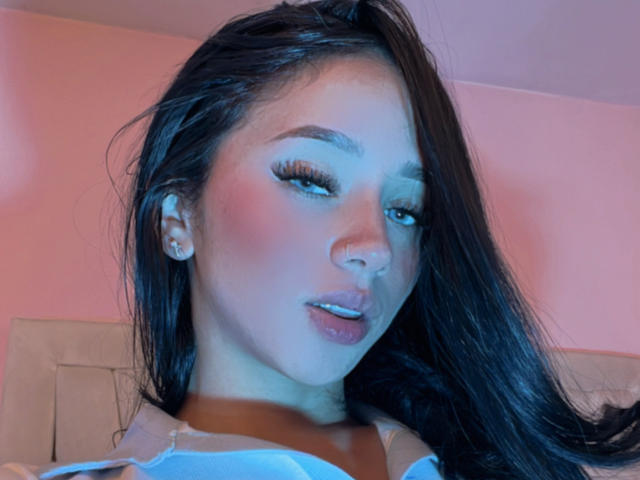 KloeThompson - Live porn &amp; sex cam - 21772173