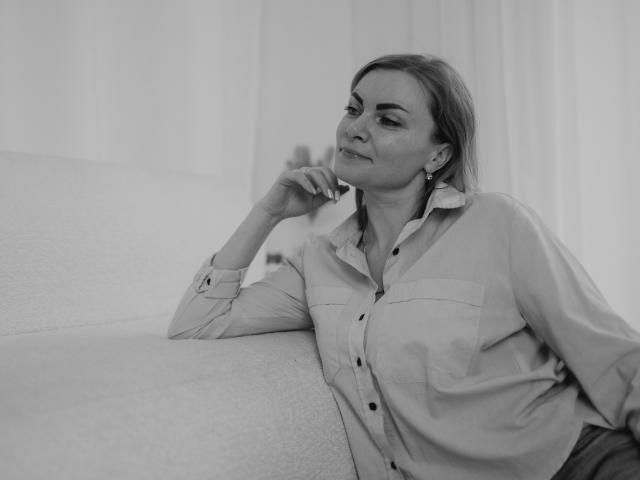 EvaSeyv - Live porn &amp; sex cam - 21774385